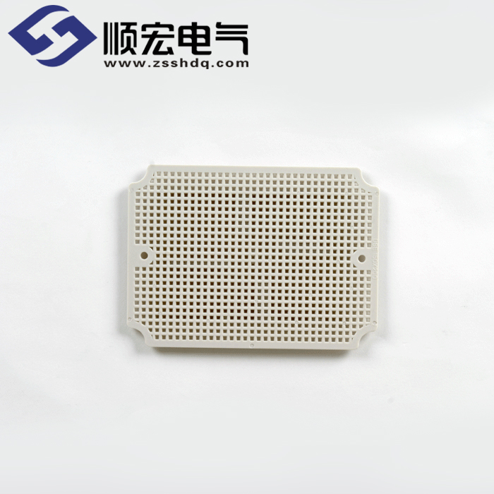 DS-1520 P/L 塑料安装板 186x136x3.0