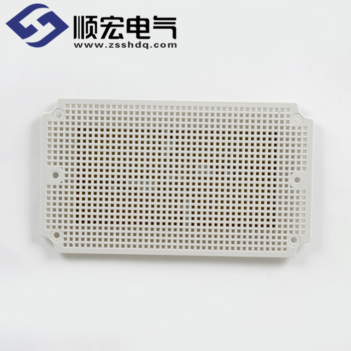 DS-1423 P/L 塑料安装板 211x121x4